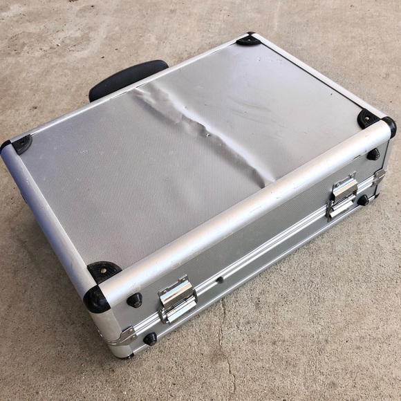 JR Brand XF631 Radio Controller, Case and Various Supplies - Picture 7 of 13